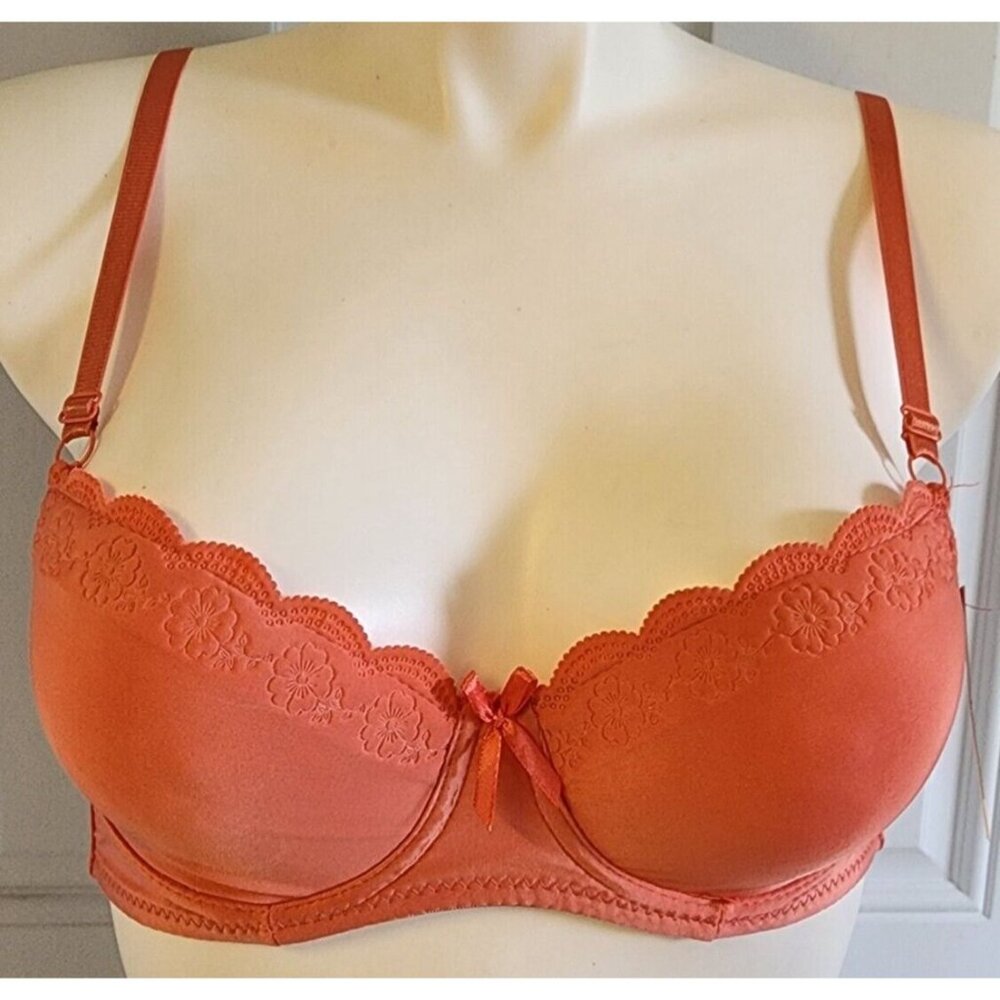 NEW Sofra Women's Lined‎ Underwire Tshirt Bra Embossed Floral Salmon Size 34C